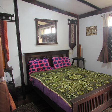 Отель Teak House Чиангмай Экстерьер фото