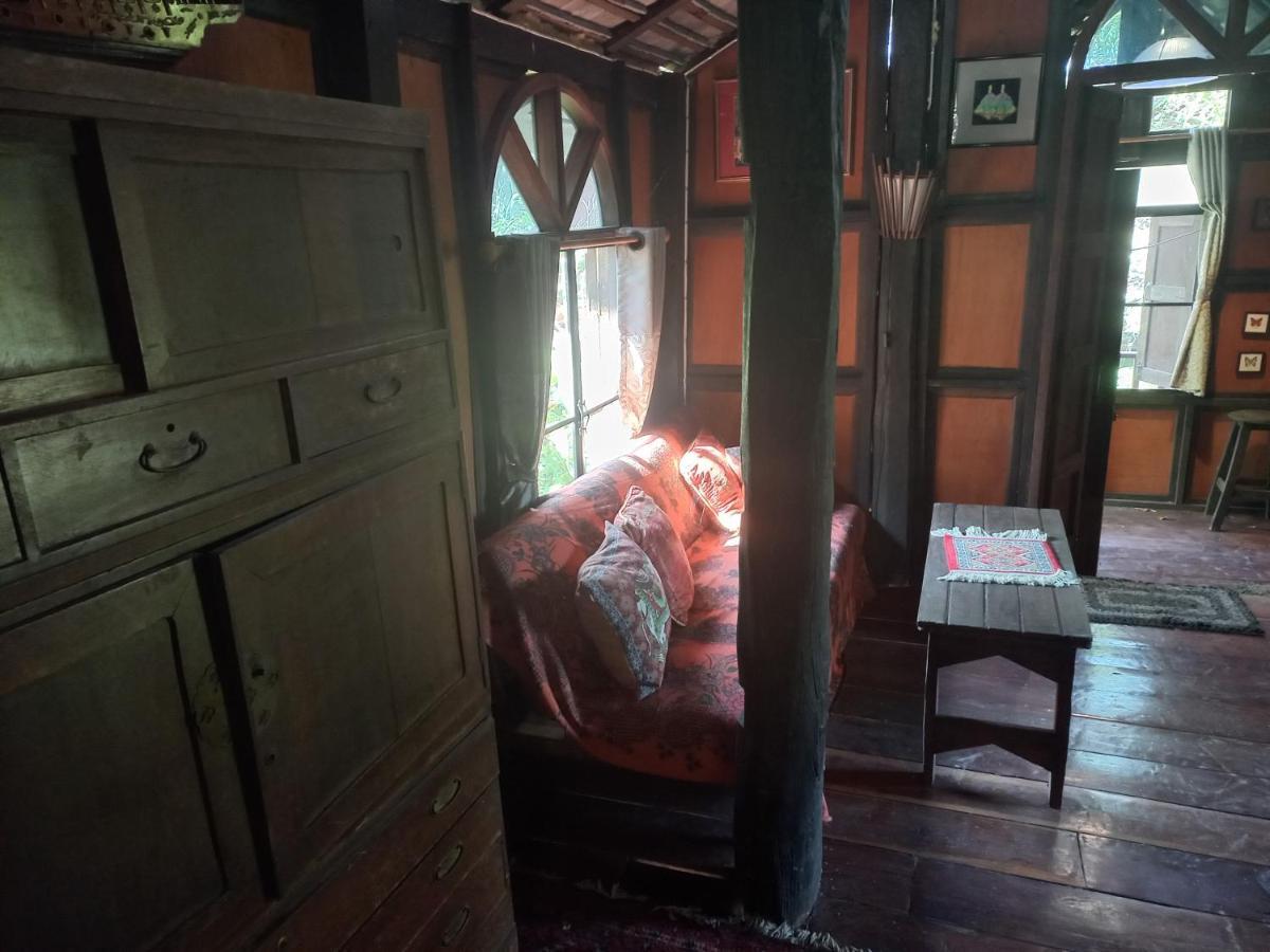 Отель Teak House Чиангмай Экстерьер фото