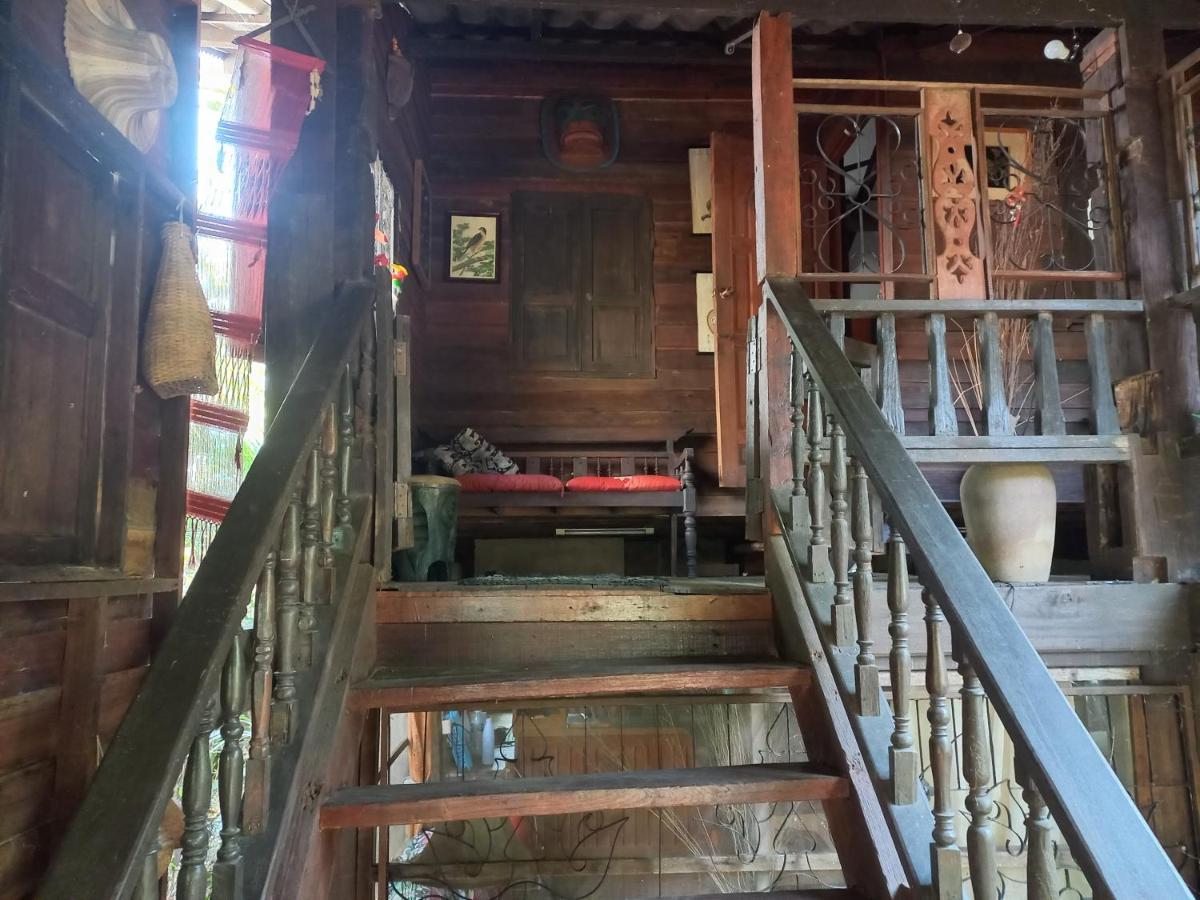 Отель Teak House Чиангмай Экстерьер фото