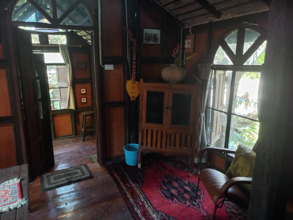 Отель Teak House Чиангмай Экстерьер фото