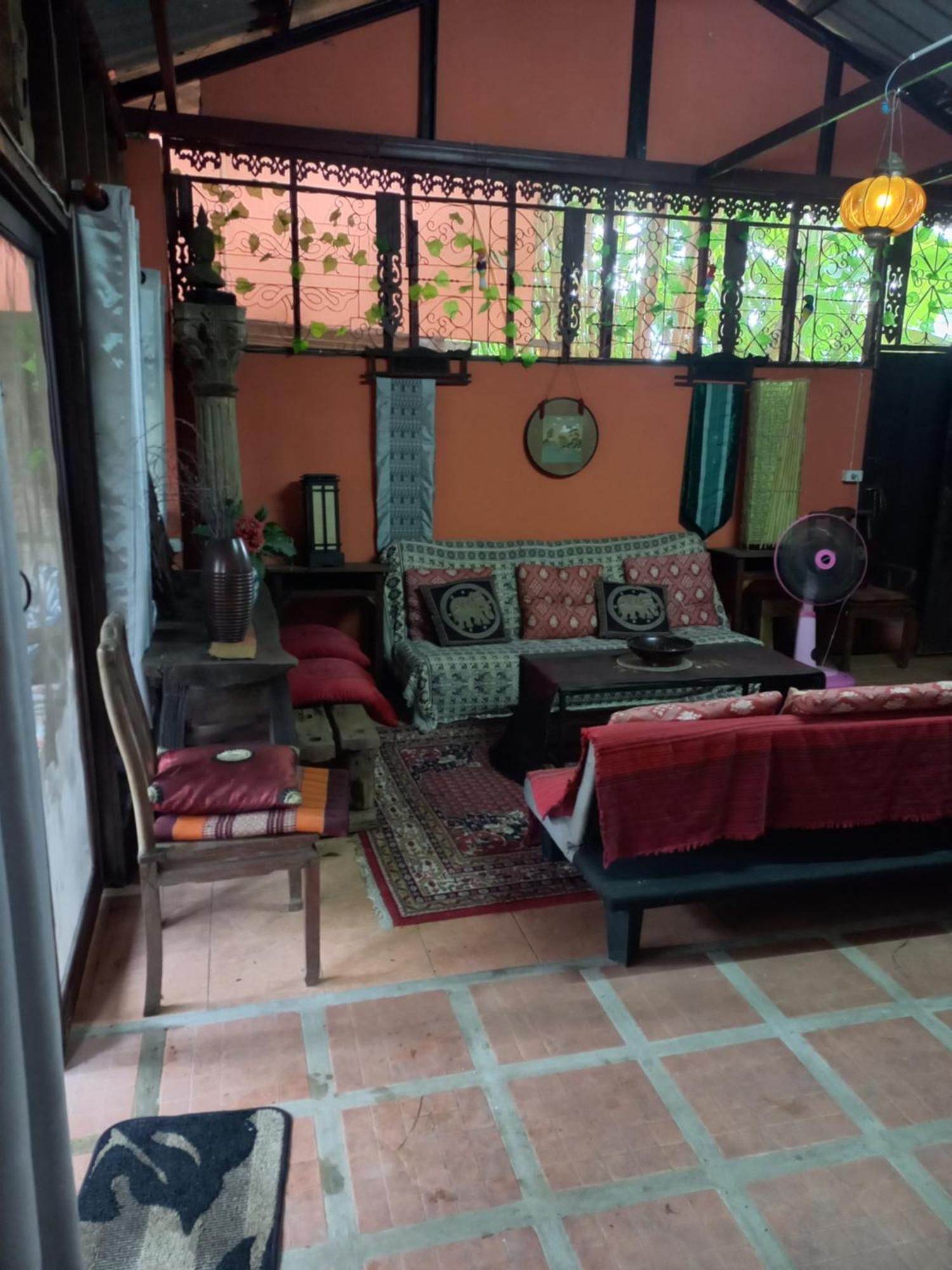 Отель Teak House Чиангмай Экстерьер фото