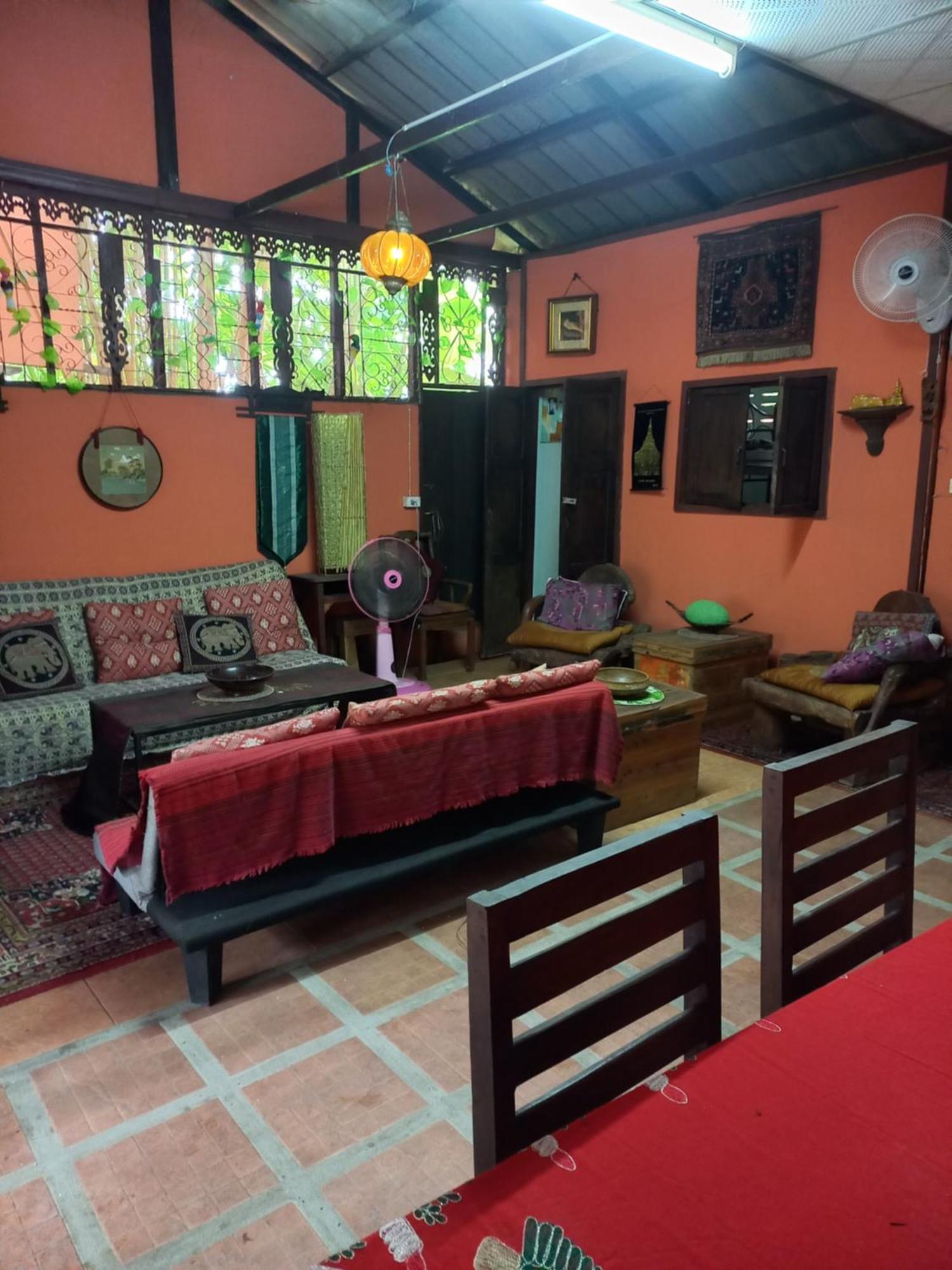 Отель Teak House Чиангмай Экстерьер фото
