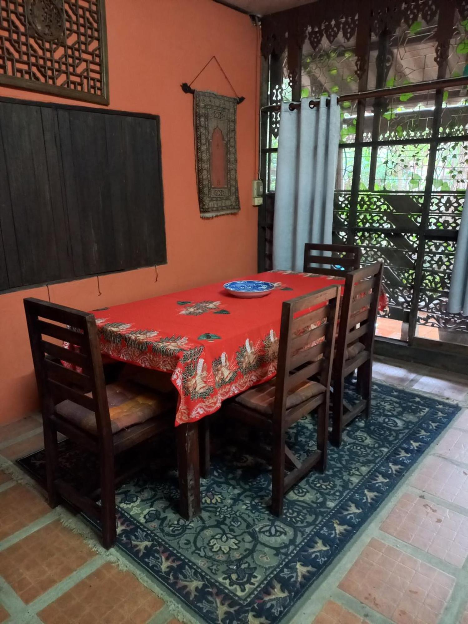 Отель Teak House Чиангмай Экстерьер фото